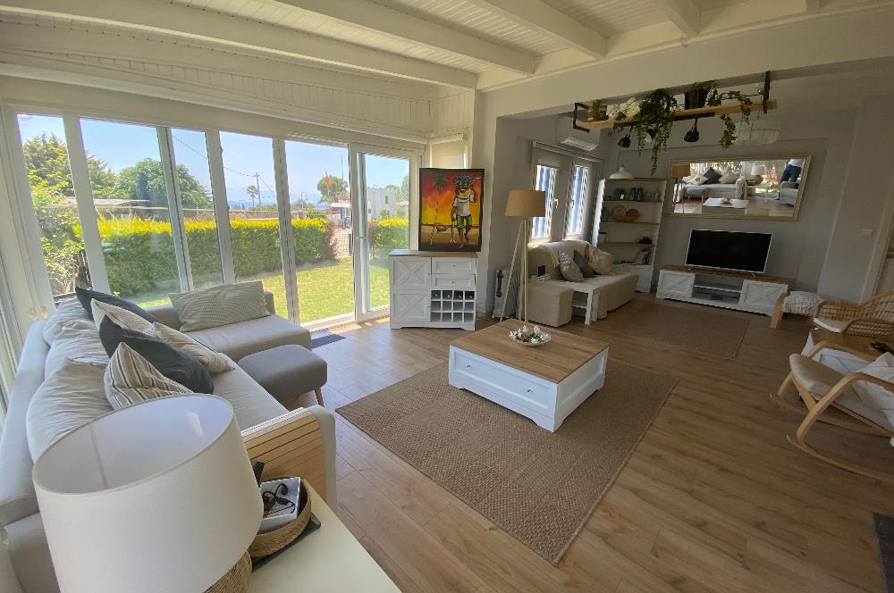 Bodrum Ortakent Yahşi’de Özel Kum Plajlı - Havuzlu Site İçerisinde Kiralık Deniz Manzaralı Müstakil Bahçeli Dubleks