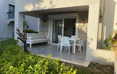 Özel Plaj Kullanımlı Denize Sıfır Havuzlu Site İçinde Kiralık Deniz Manzaralı 2+1 Bahçe Katı Residance Daire