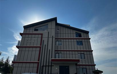 İNCEK MAHALLESİNDE AİDAT DAHİL EŞYALI 1+1 KİRALIK DAİRE