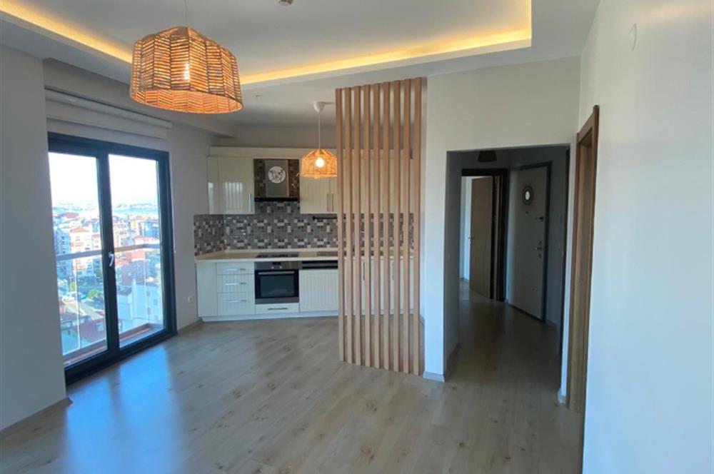 MODERN MİMARİSİ VE FERAH YAŞAM ALANLARIYLA KİRALIK 2+1 DAİRE