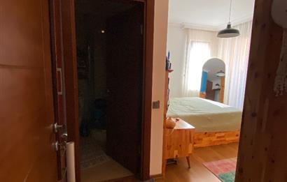 ATAŞEHİR TAPUSUNA PARALEL SOKAKTA SATILIK BÜYÜK 3+1 DAİRE