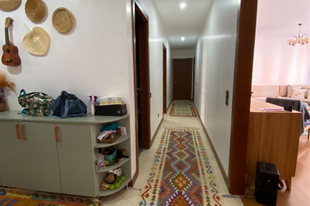 ATAŞEHİR TAPUSUNA PARALEL SOKAKTA SATILIK BÜYÜK 3+1 DAİRE