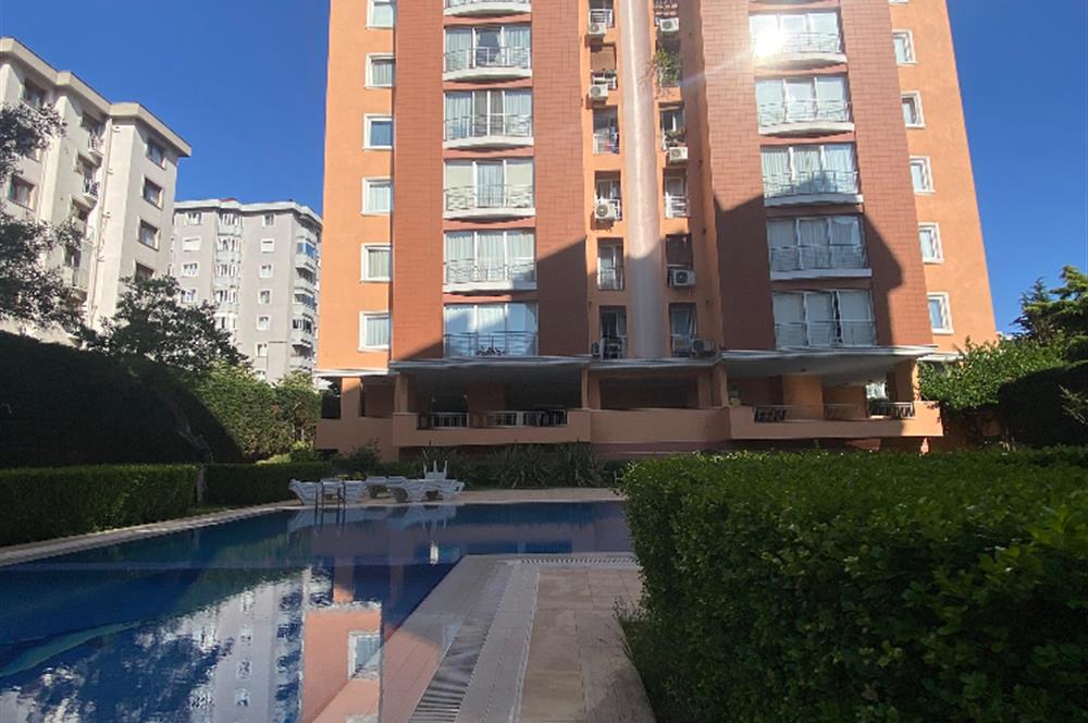 ATAŞEHİR TAPUSUNA PARALEL SOKAKTA SATILIK BÜYÜK 3+1 DAİRE