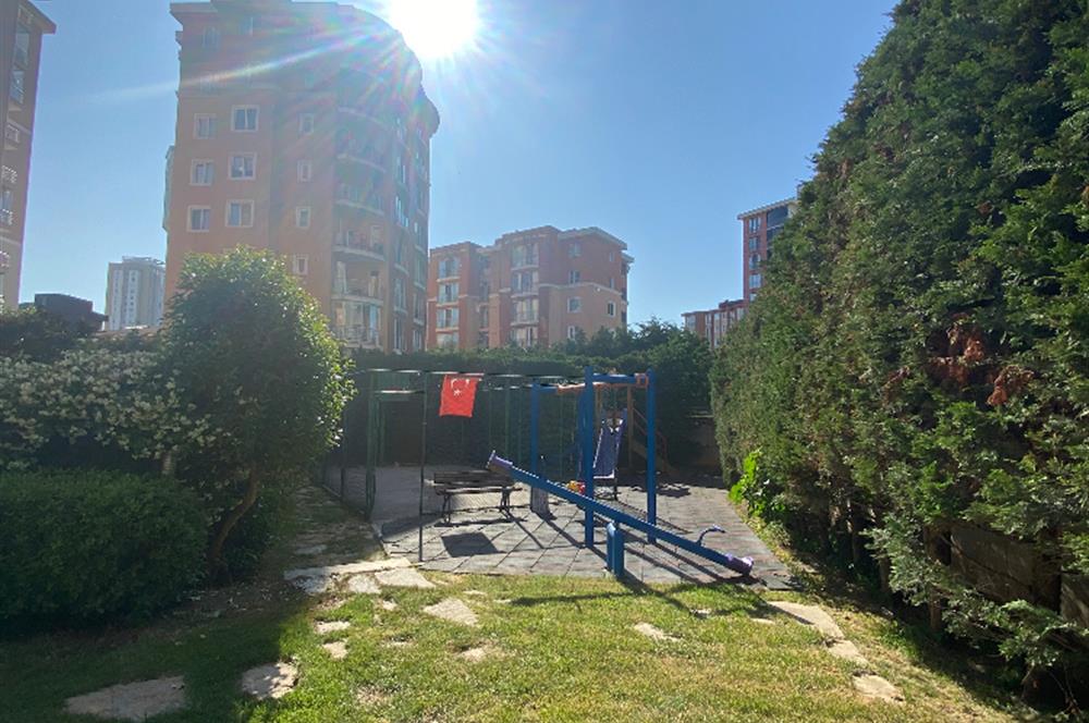 ATAŞEHİR TAPUSUNA PARALEL SOKAKTA SATILIK BÜYÜK 3+1 DAİRE