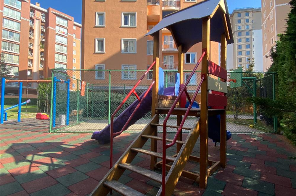 ATAŞEHİR TAPUSUNA PARALEL SOKAKTA SATILIK BÜYÜK 3+1 DAİRE