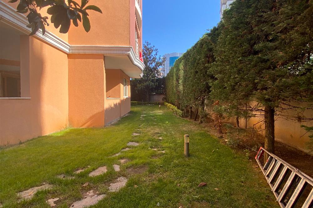 ATAŞEHİR TAPUSUNA PARALEL SOKAKTA SATILIK BÜYÜK 3+1 DAİRE