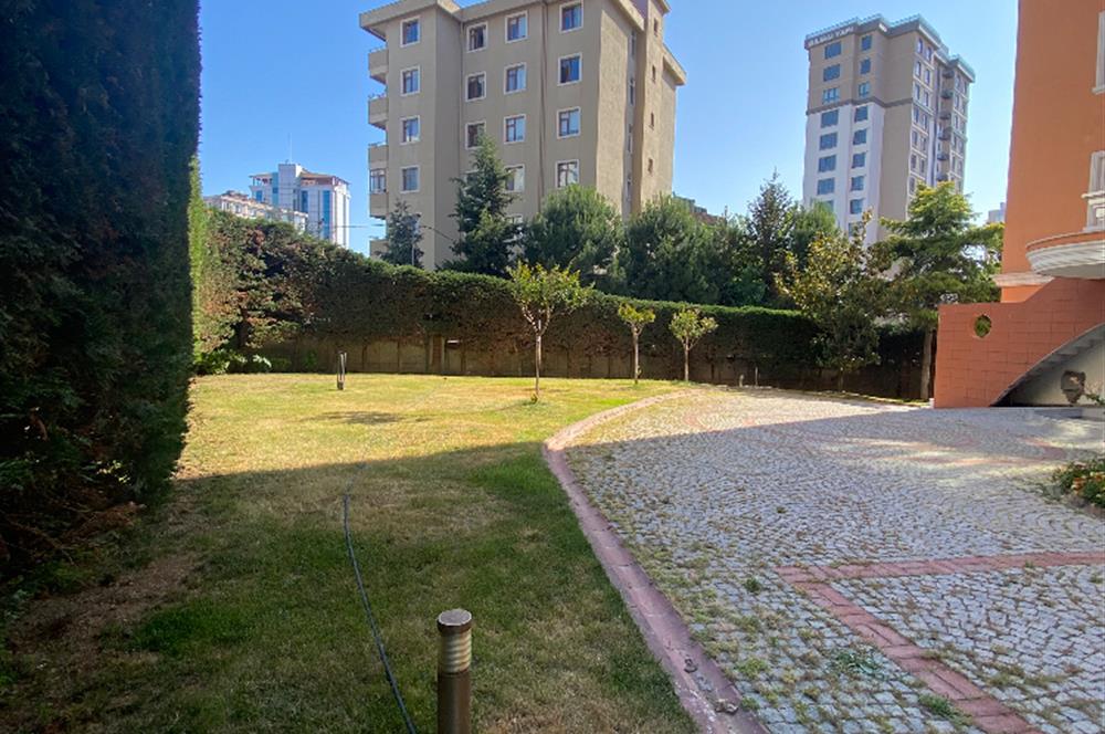 ATAŞEHİR TAPUSUNA PARALEL SOKAKTA SATILIK BÜYÜK 3+1 DAİRE