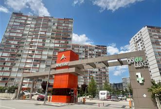 GÖLDE LUXE KONUTLARINDA GİYİNME ODALI ÇİFT BALKONLU EŞSİZ DAİRE