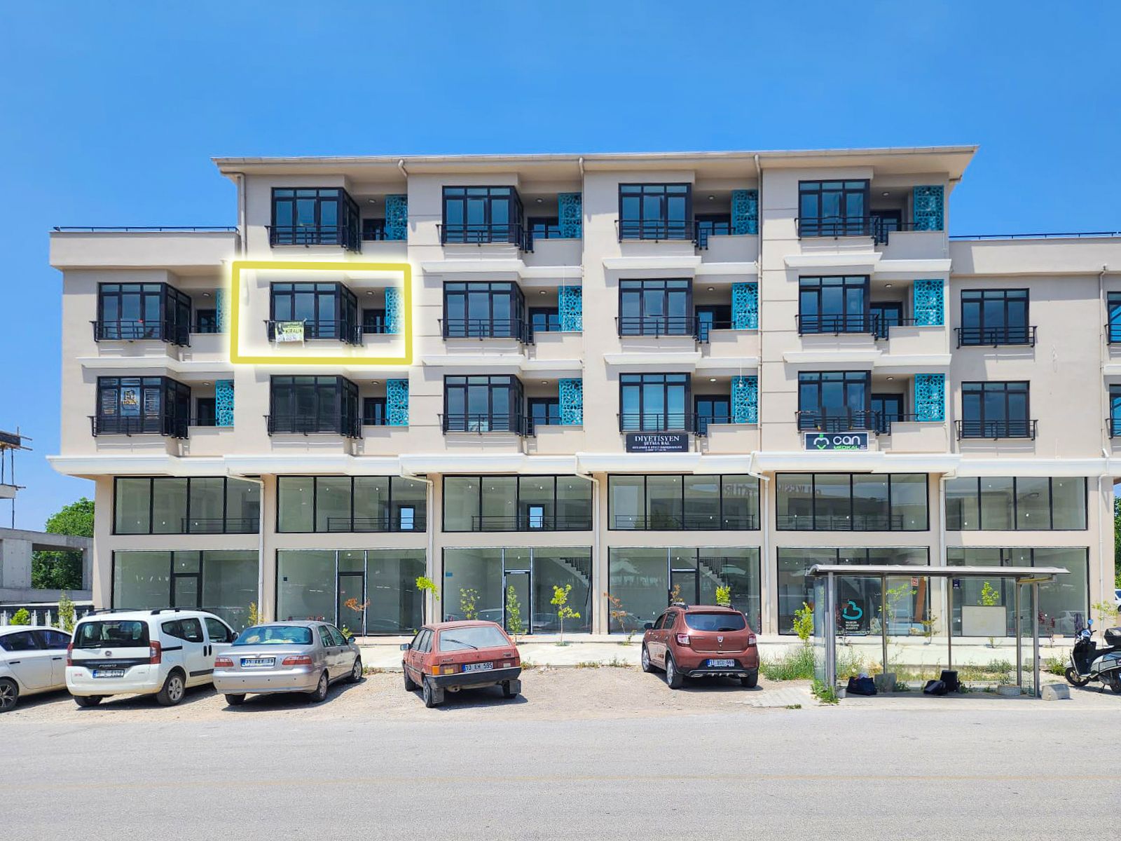 CENTURY21 BAL'DAN ATATÜRK ŞEHİR HASTANESİ KARŞISI SIFIR 2+0 KİRALIK OFİS