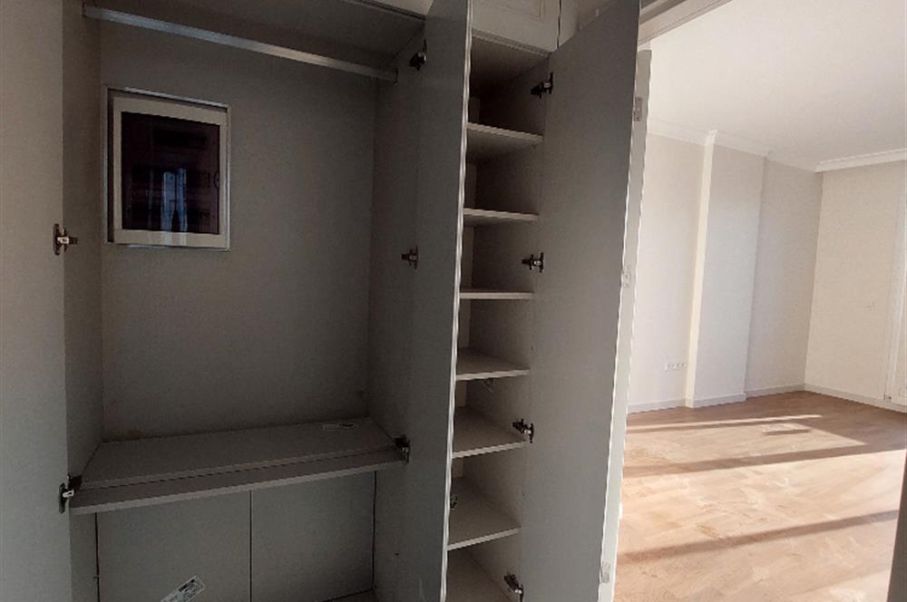 1251401145 ERENKÖY'DE BAĞDAT CADDE YAKINI 3+1 BALKONLU SIFIR KİRALIK DAİRE