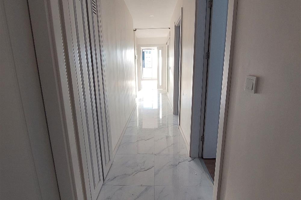 1251401145 ERENKÖY'DE BAĞDAT CADDE YAKINI 3+1 BALKONLU SIFIR KİRALIK DAİRE