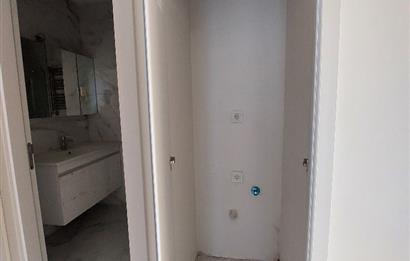 1251401145 ERENKÖY'DE BAĞDAT CADDE YAKINI 3+1 BALKONLU SIFIR KİRALIK DAİRE