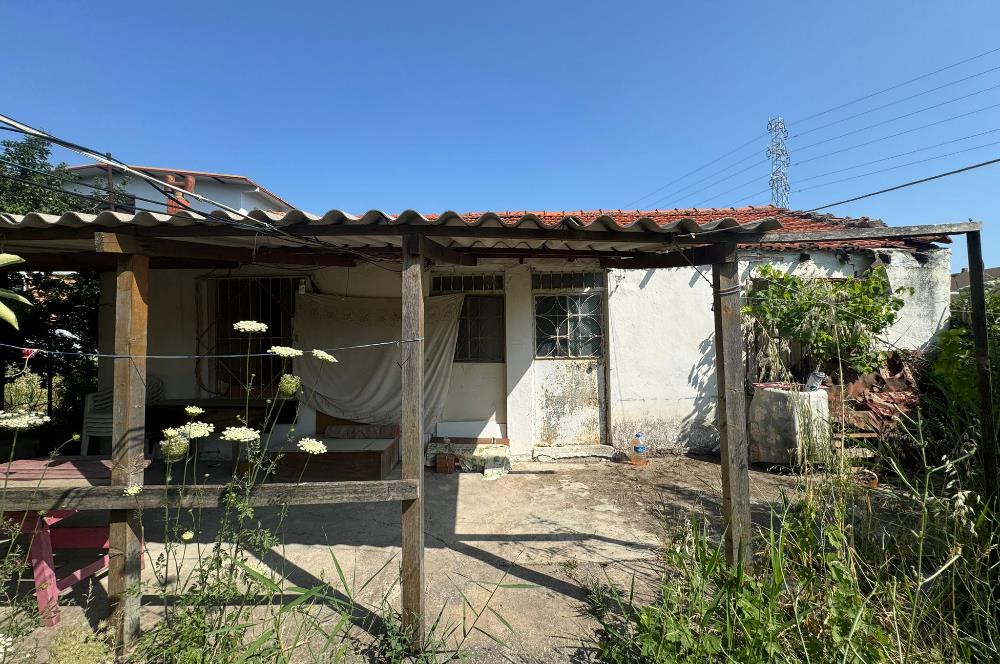 Urla İçmeler'de Denize Yakın 0.30 Emsalli Satılık Arsa