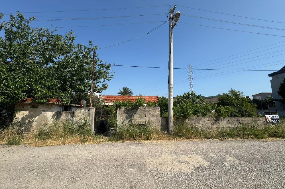 Urla İçmeler'de Denize Yakın 0.30 Emsalli Satılık Arsa