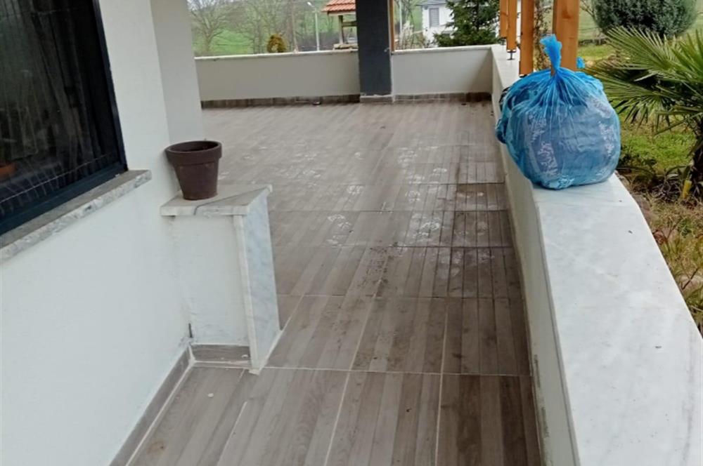 SATILIK, OSB YAKIN ÜZERİNDE EV OLAN 3 PARSEL ARSA