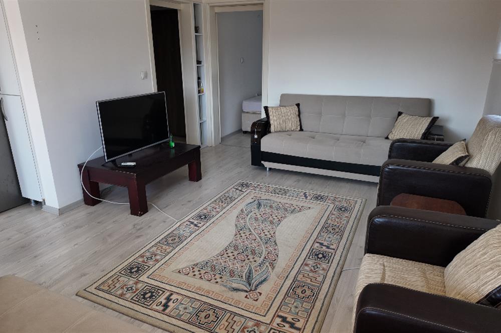 URLA TORASAN'DA BALKONLU, BAHÇE KULLANIMLI KİRALIK DAİRE