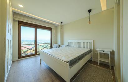 YALOVA ALTINOVADA 4825 M2 ARSA İÇİNDE SATILIK ÖZEL BİR VİLLA