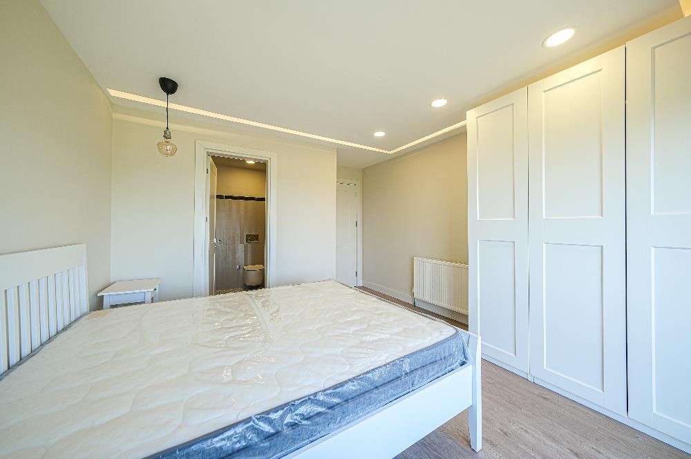 YALOVA ALTINOVADA 4825 M2 ARSA İÇİNDE SATILIK ÖZEL BİR VİLLA