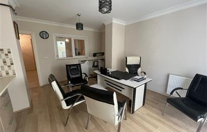 Bağdat Caddesi’nde 1+1 Kombili Yüksek Giriş Bakımlı Daire