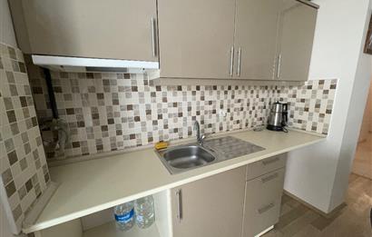 Bağdat Caddesi’nde 1+1 Kombili Yüksek Giriş Bakımlı Daire
