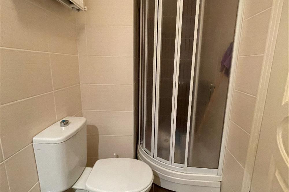Bağdat Caddesi’nde 1+1 Kombili Yüksek Giriş Bakımlı Daire