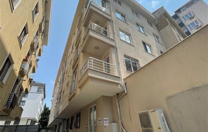 Bağdat Caddesi’nde 1+1 Kombili Yüksek Giriş Bakımlı Daire