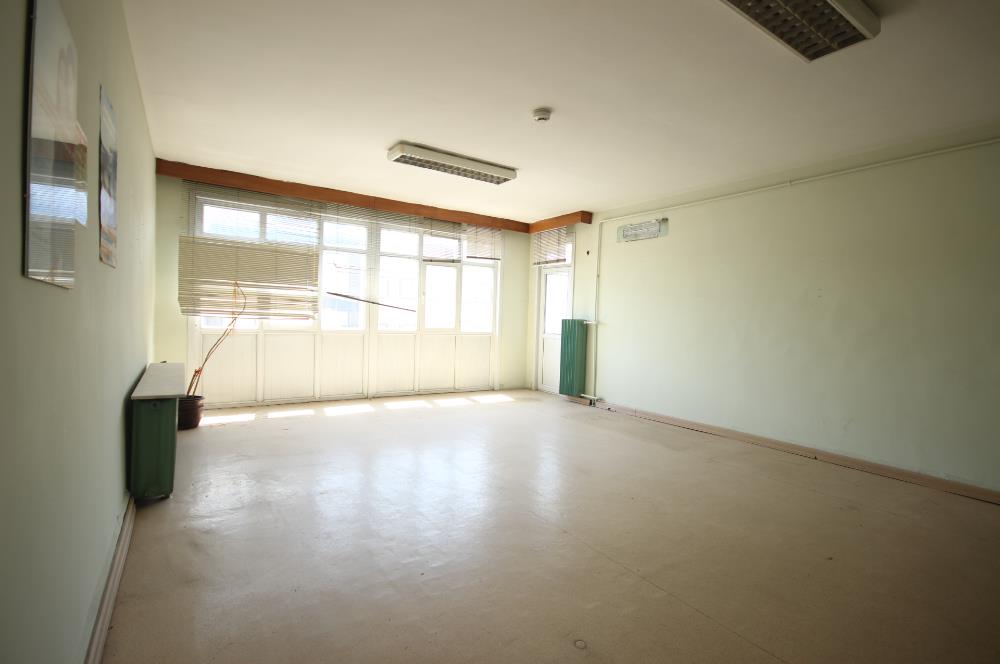 C21 PALMY den Söğütlüçeşme Cad. Altıyol da Asansörlü 2+1