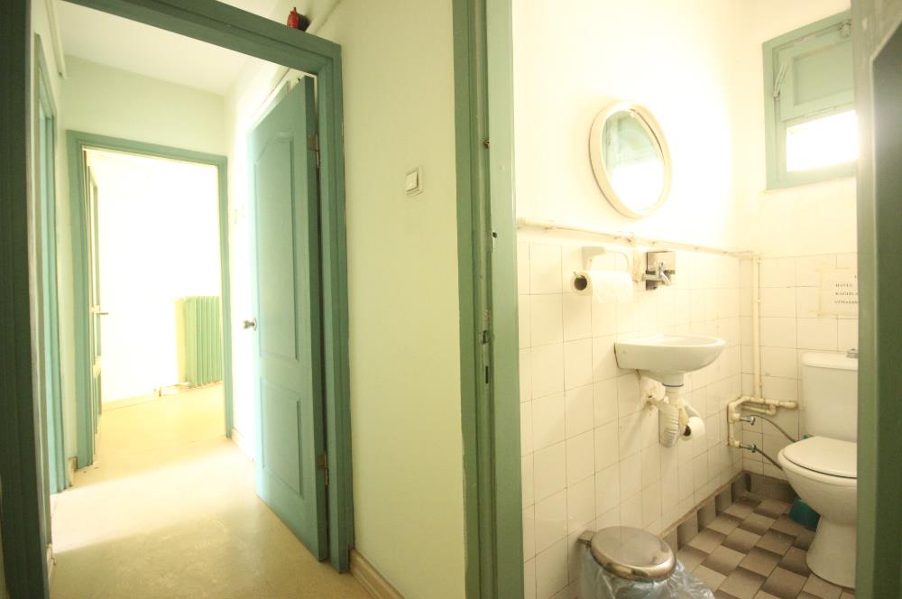 C21 PALMY den Söğütlüçeşme Cad. Altıyol da Asansörlü 2+1