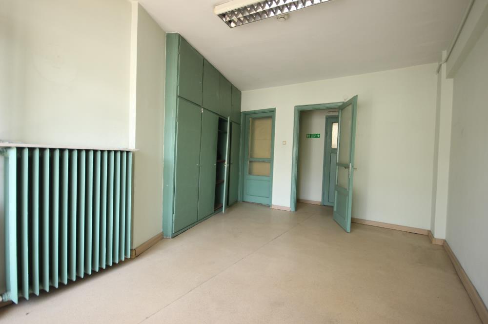 C21 PALMY den Söğütlüçeşme Cad. Altıyol da Asansörlü 2+1
