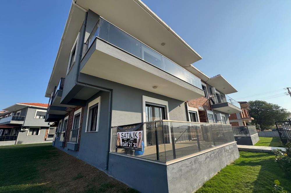 Foça Bağarası'nda Site İçerisinde Bahçe Katı Sıfır 2+1 Daire