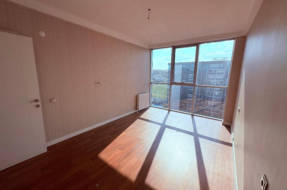 BAĞLICA OZAN CITY'DE 11.KAT BÜYÜK TİP 1+1 HAVUZ MANZARALI