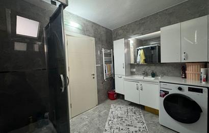 Bornova Pınarbaşı'nda Arakat Satılık 3+1 daire
