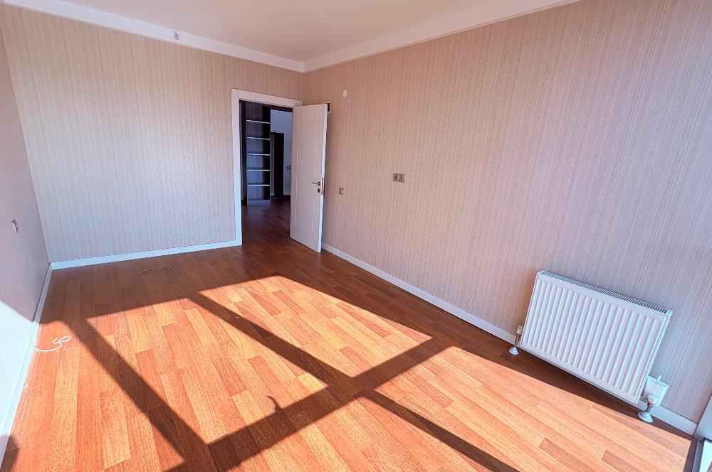 BAĞLICA OZAN CITY'DE 11.KAT BÜYÜK TİP 1+1 HAVUZ MANZARALI