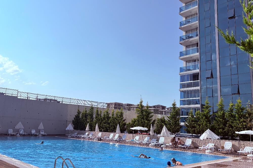 BAĞLICA OZAN CITY'DE 11.KAT BÜYÜK TİP 1+1 HAVUZ MANZARALI