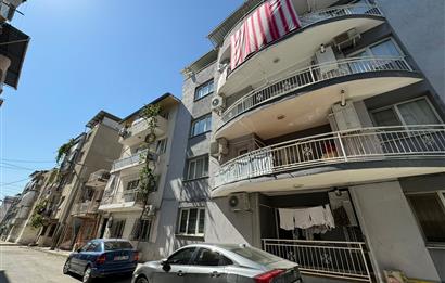Bornova Pınarbaşı'nda Arakat Satılık 3+1 daire