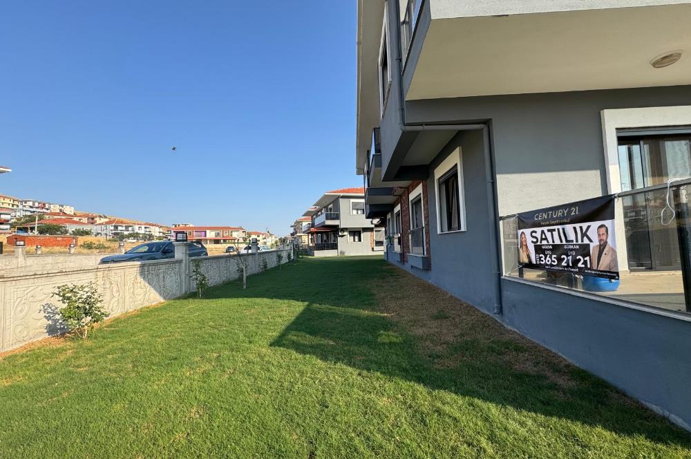 Foça Bağarası'nda Site İçerisinde Bahçe Katı Sıfır 2+1 Daire