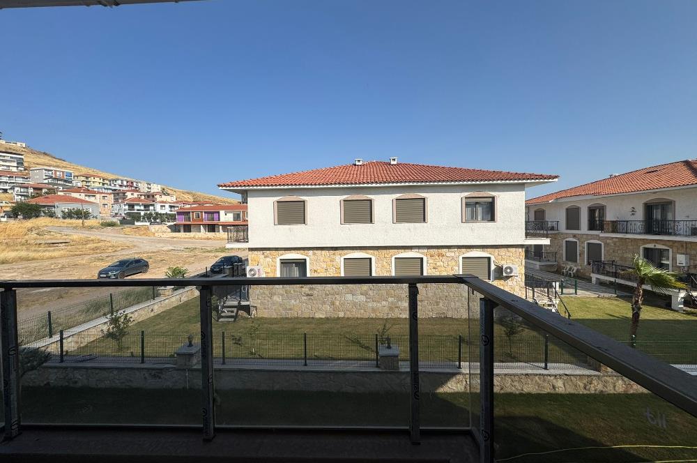 Foça Bağarası'nda Site İçerisinde Satılık Sıfır 2+1 Daire 
