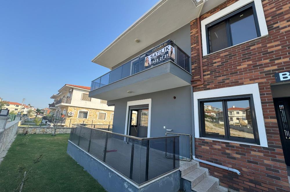 Foça Bağarası'nda Site İçerisinde Satılık Sıfır 2+1 Daire 