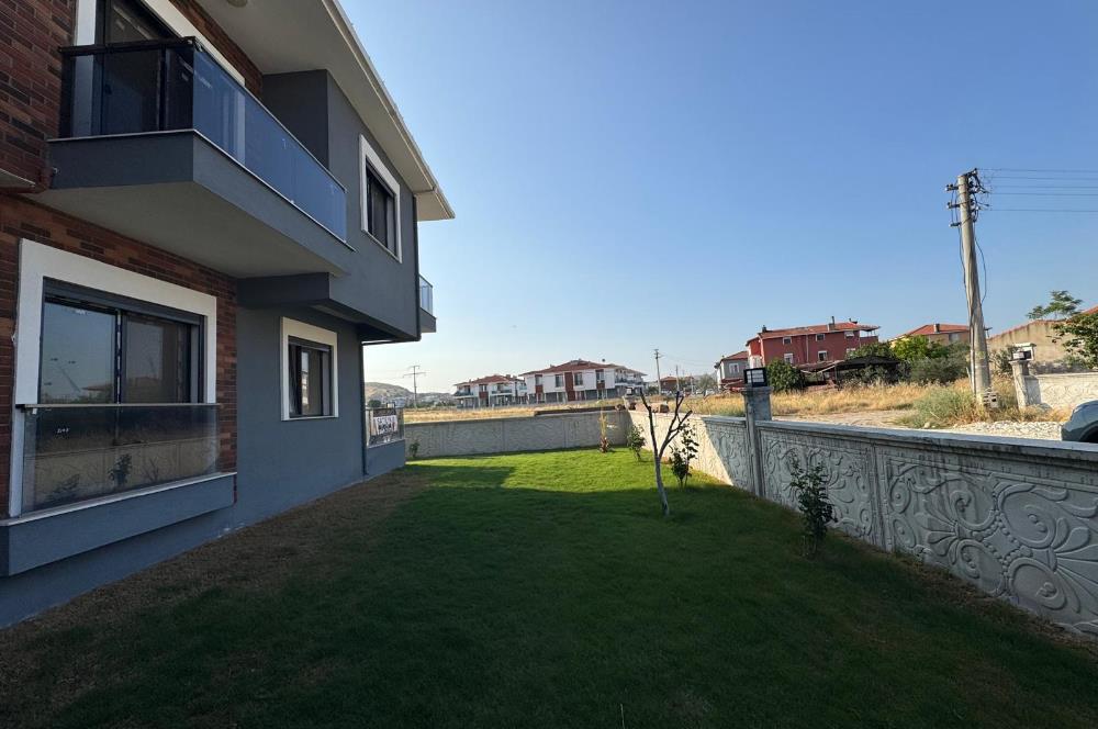 Foça Bağarası'nda Site İçerisinde Bahçe Katı Sıfır 2+1 Daire