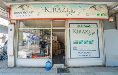 C21 Cius; Gemlik İstiklal Caddesi Üstünde 36m² Satılık Dükkan