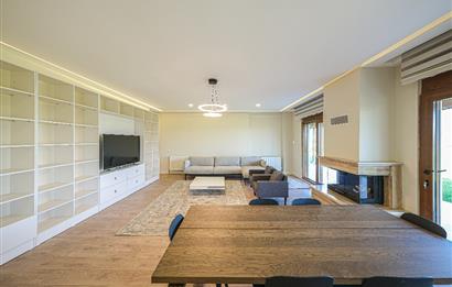 YALOVA ALTINOVADA 4825 M2 ARSA İÇİNDE SATILIK ÖZEL BİR VİLLA