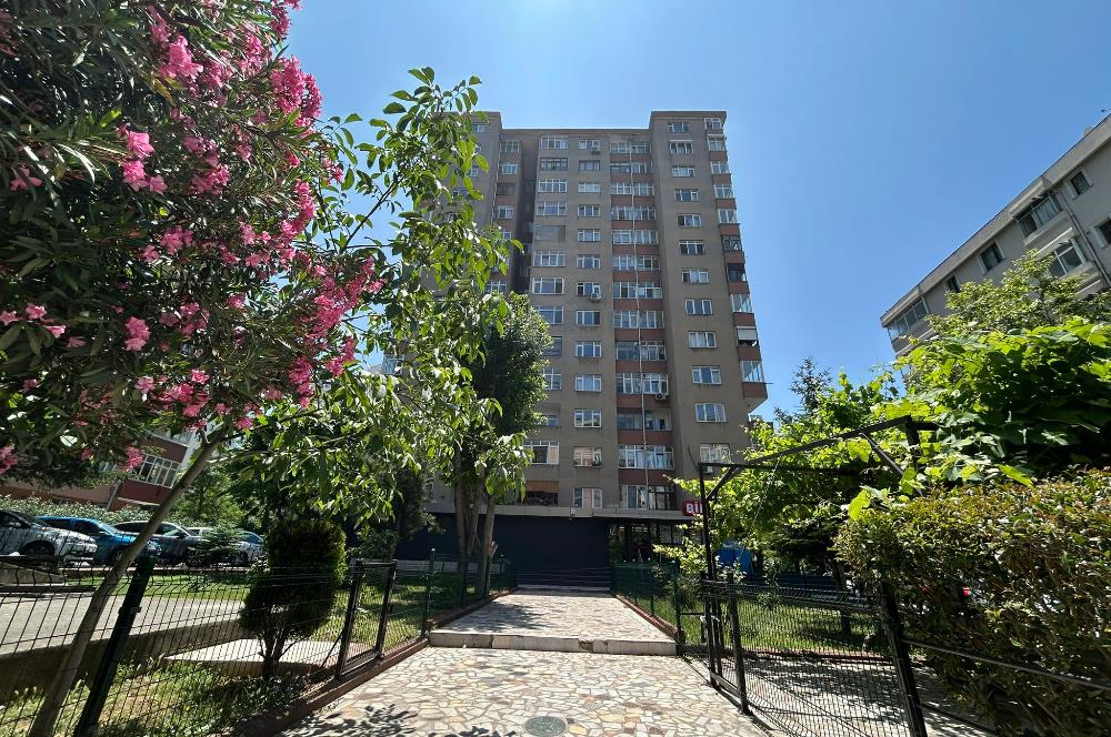 CENTURY21 NEODAN BOŞ, KOZYATAĞI İNÖNÜ CAD.ÜZERİNDE SATILIK 3+ 1