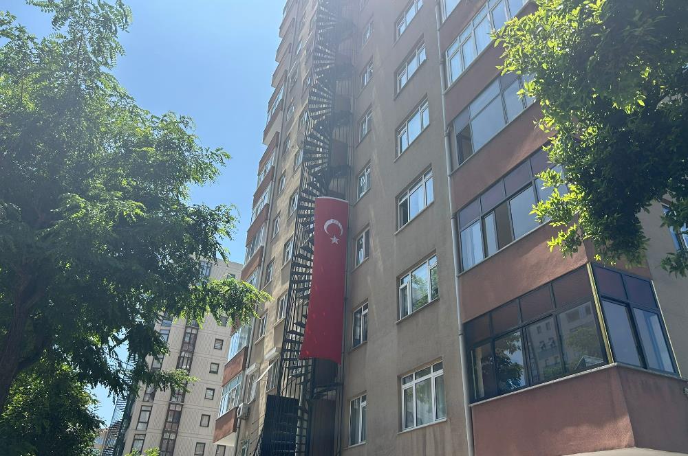 CENTURY21 NEODAN BOŞ, KOZYATAĞI İNÖNÜ CAD.ÜZERİNDE SATILIK 3+ 1