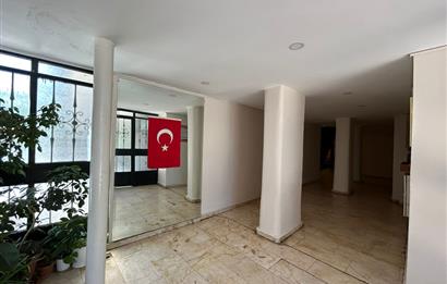 CENTURY21 NEODAN BOŞ, KOZYATAĞI İNÖNÜ CAD.ÜZERİNDE SATILIK 3+ 1
