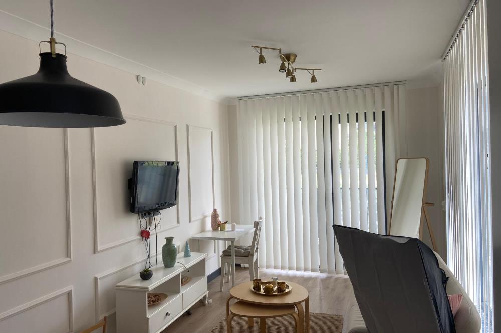 Taşpınar'da Bulvara Yakın Eşyalı Kiralık 1+1