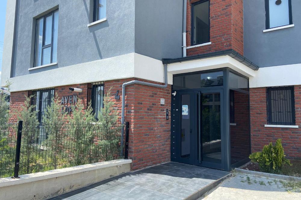 Taşpınar'da Bulvara Yakın Eşyalı Kiralık 1+1
