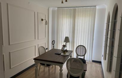 Taşpınar'da Bulvara Yakın Eşyalı Kiralık 1+1