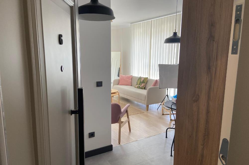 Taşpınar'da Bulvara Yakın Eşyalı Kiralık 1+1