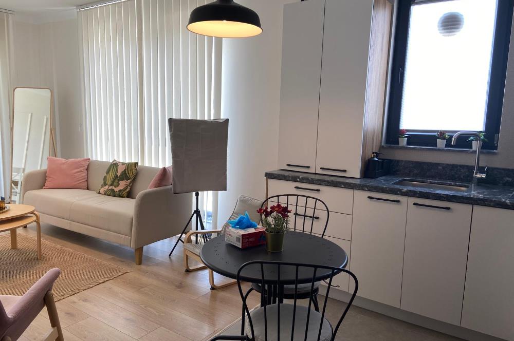 Taşpınar'da Bulvara Yakın Eşyalı Kiralık 1+1
