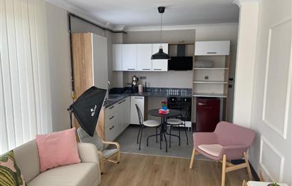 Taşpınar'da Bulvara Yakın Eşyalı Kiralık 1+1